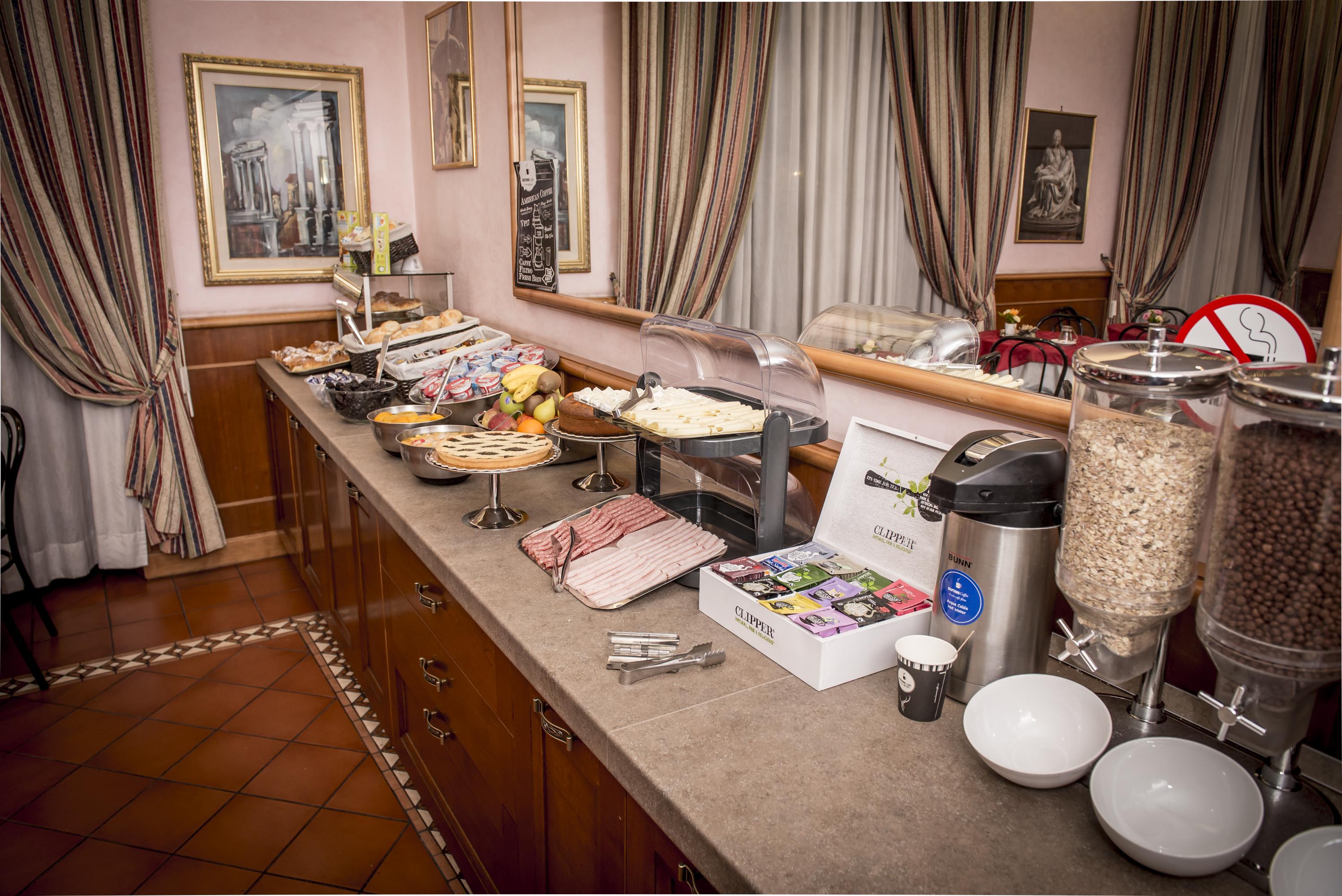רומא Hotel Emmaus מראה חיצוני תמונה